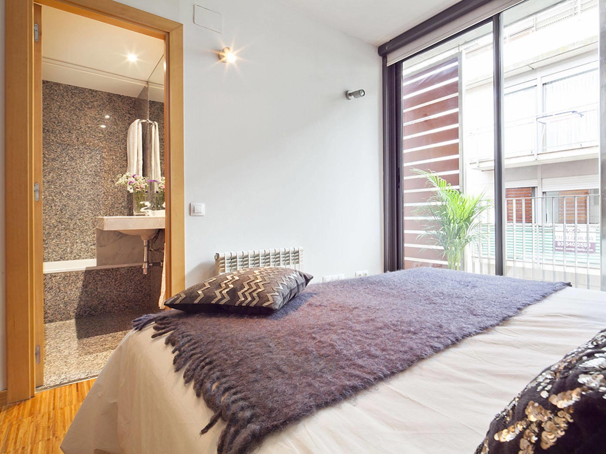 My Space Barcelona Park Gueell Apartments Exterior photo